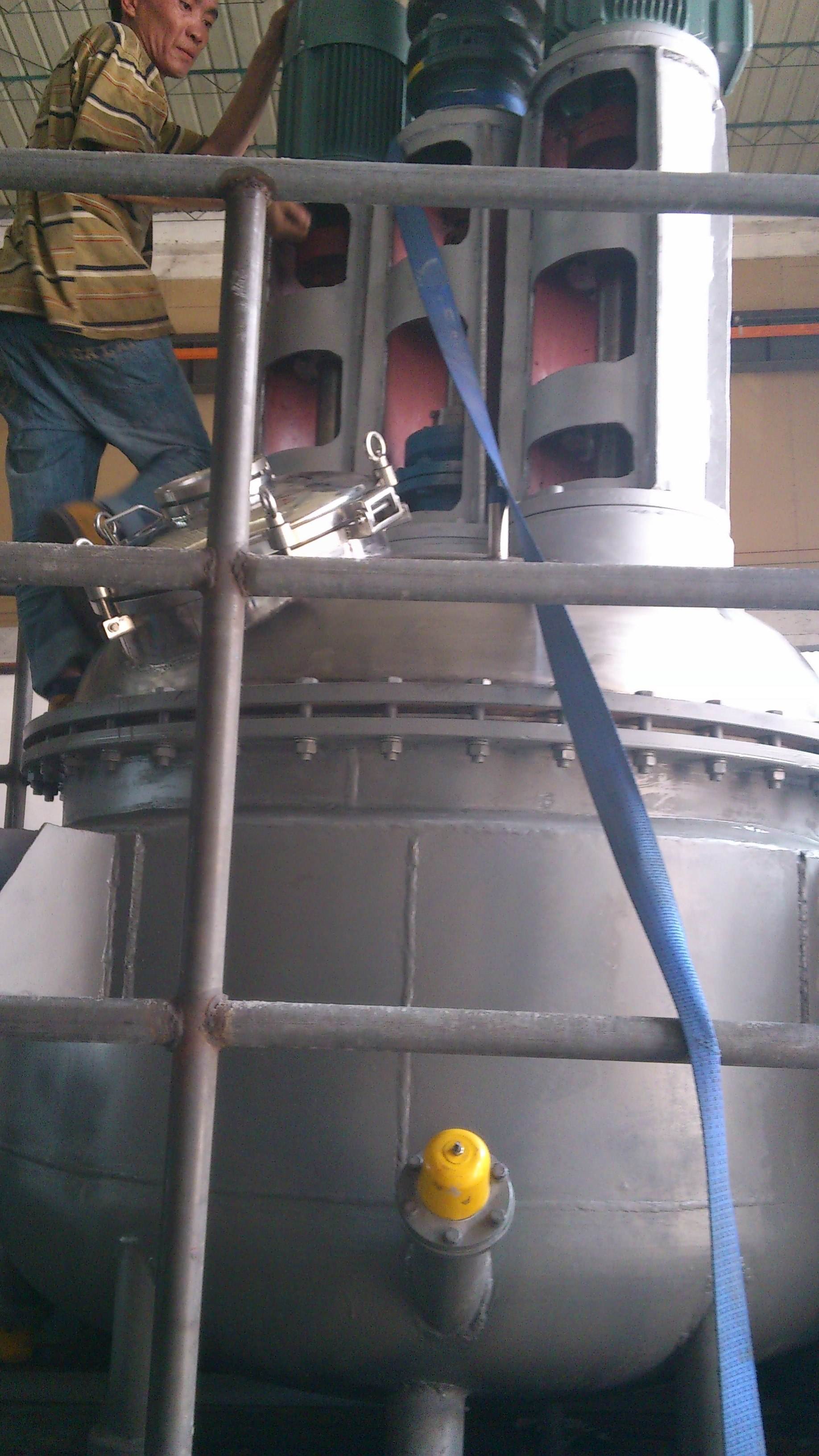 多功能反應釜的構成結構、參數(shù)技術典型的主體反應設備設計特點-成